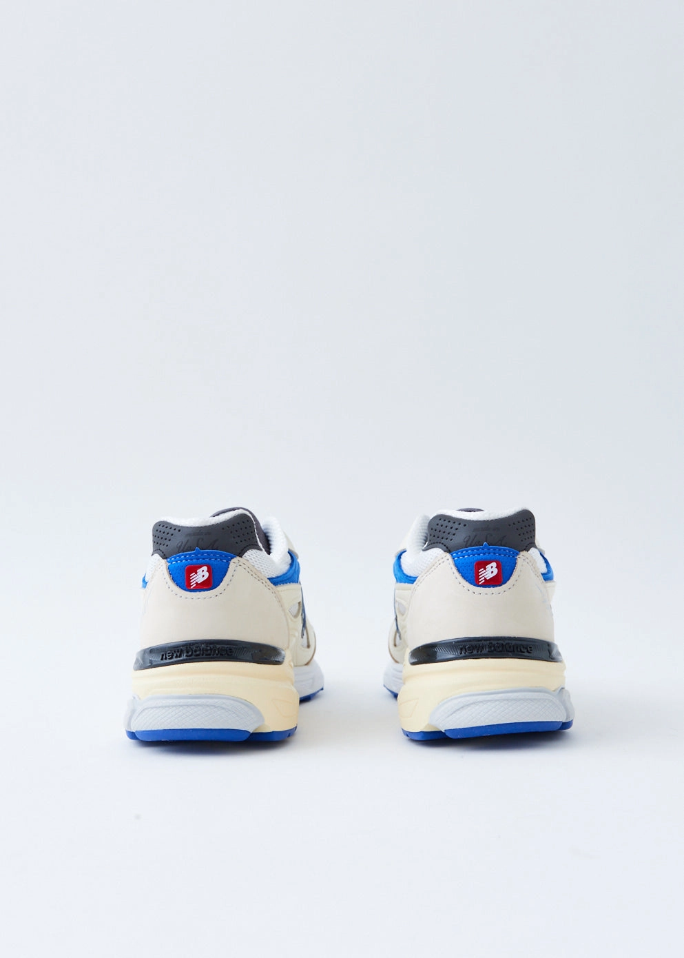 990v3 Sneakers