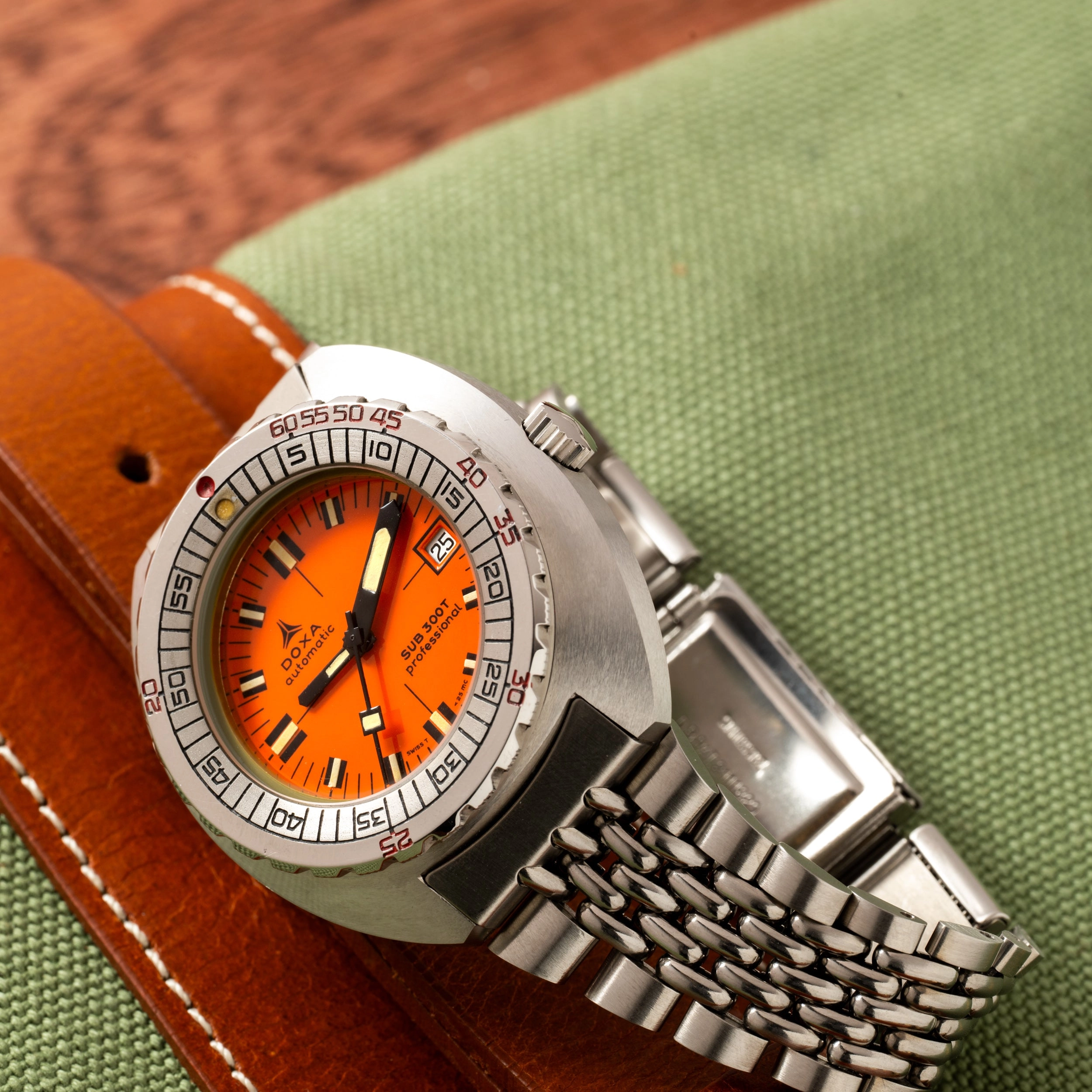 DOXA Sub 300T 'New Old Stock'