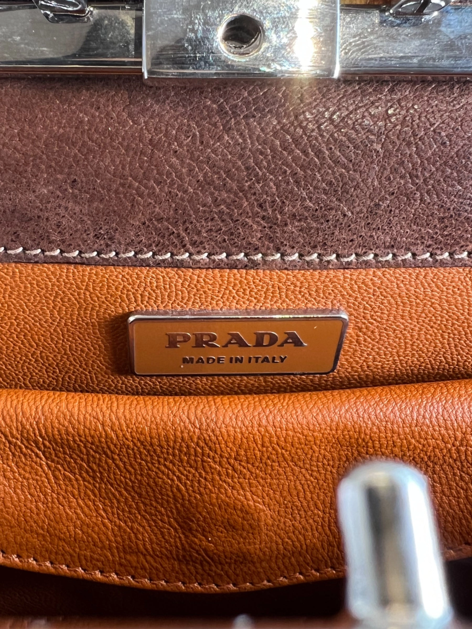 Prada Vintage Brown Embroidered Canvas Mandras Cerniera Handbag