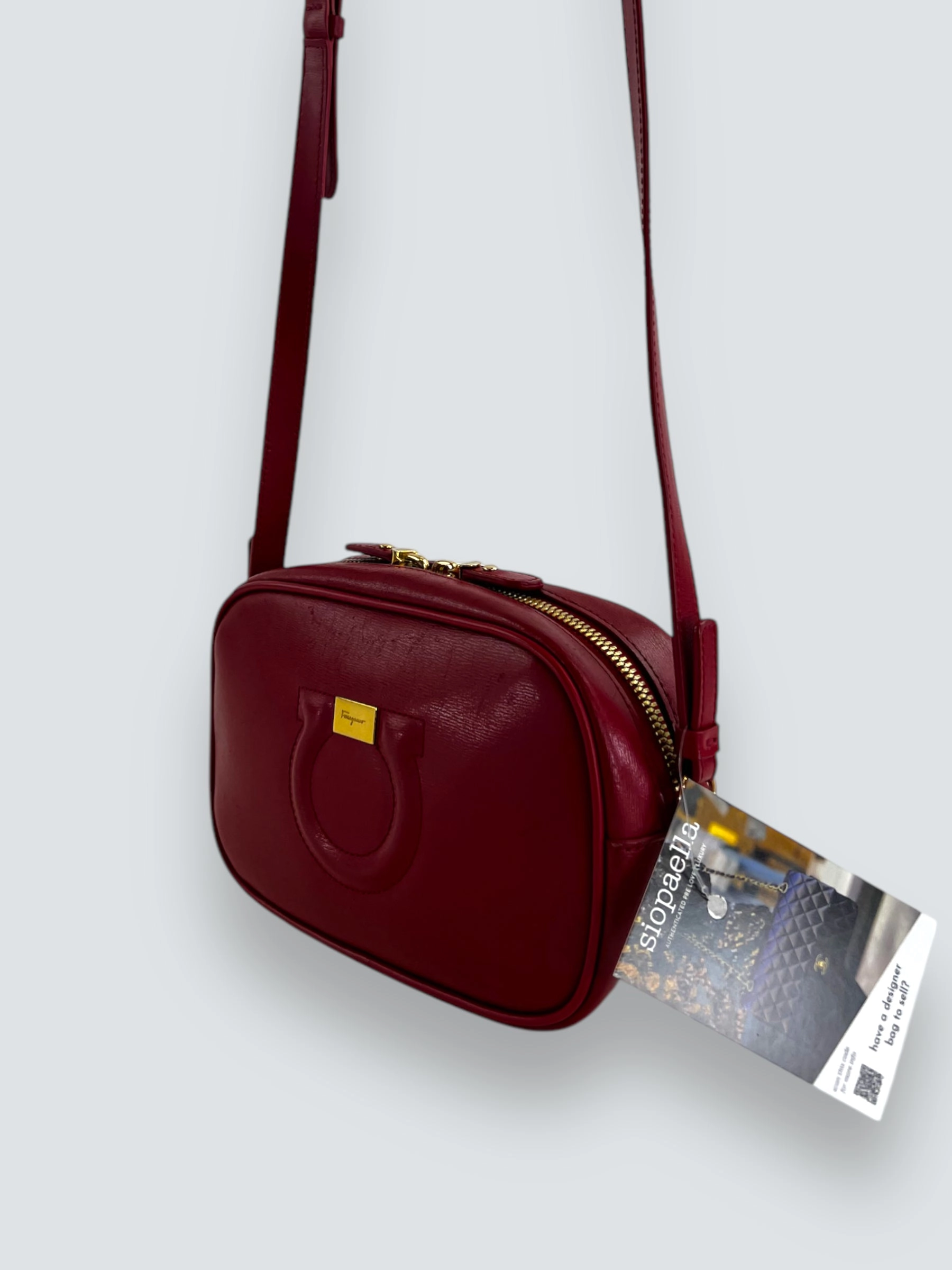 Salvatore Ferragamo Red Leather Shoulder Bag