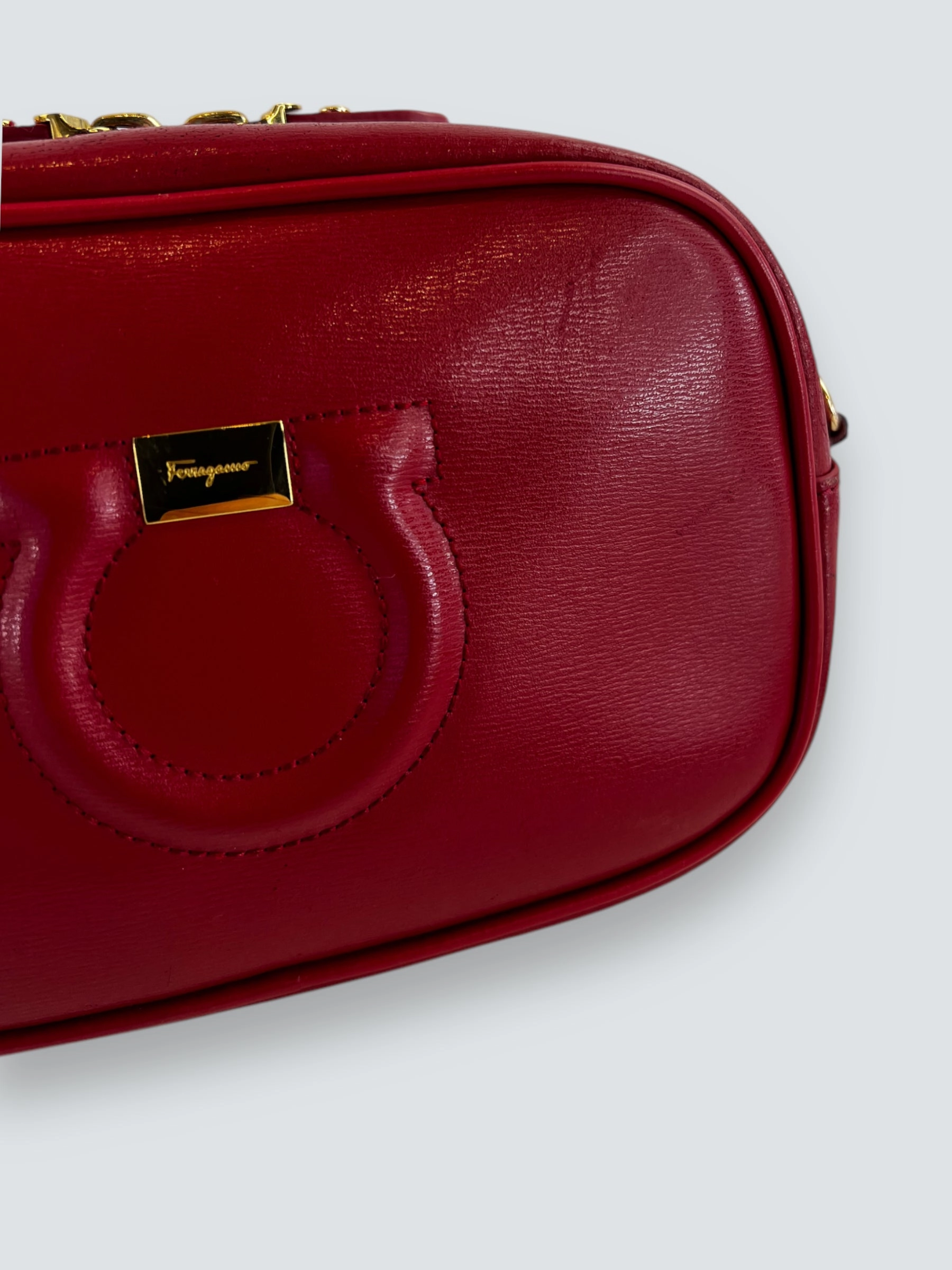 Salvatore Ferragamo Red Leather Shoulder Bag