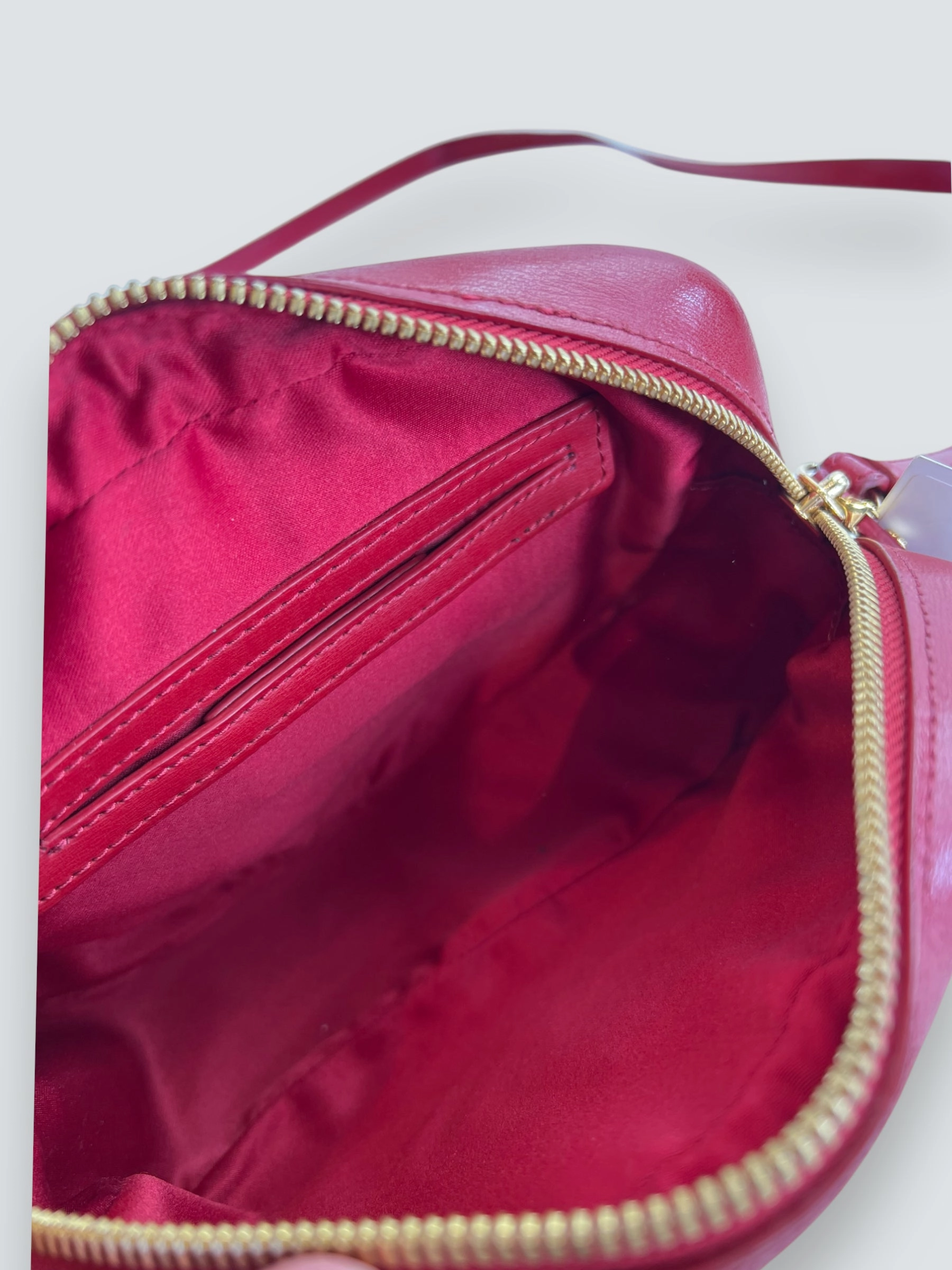 Salvatore Ferragamo Red Leather Shoulder Bag