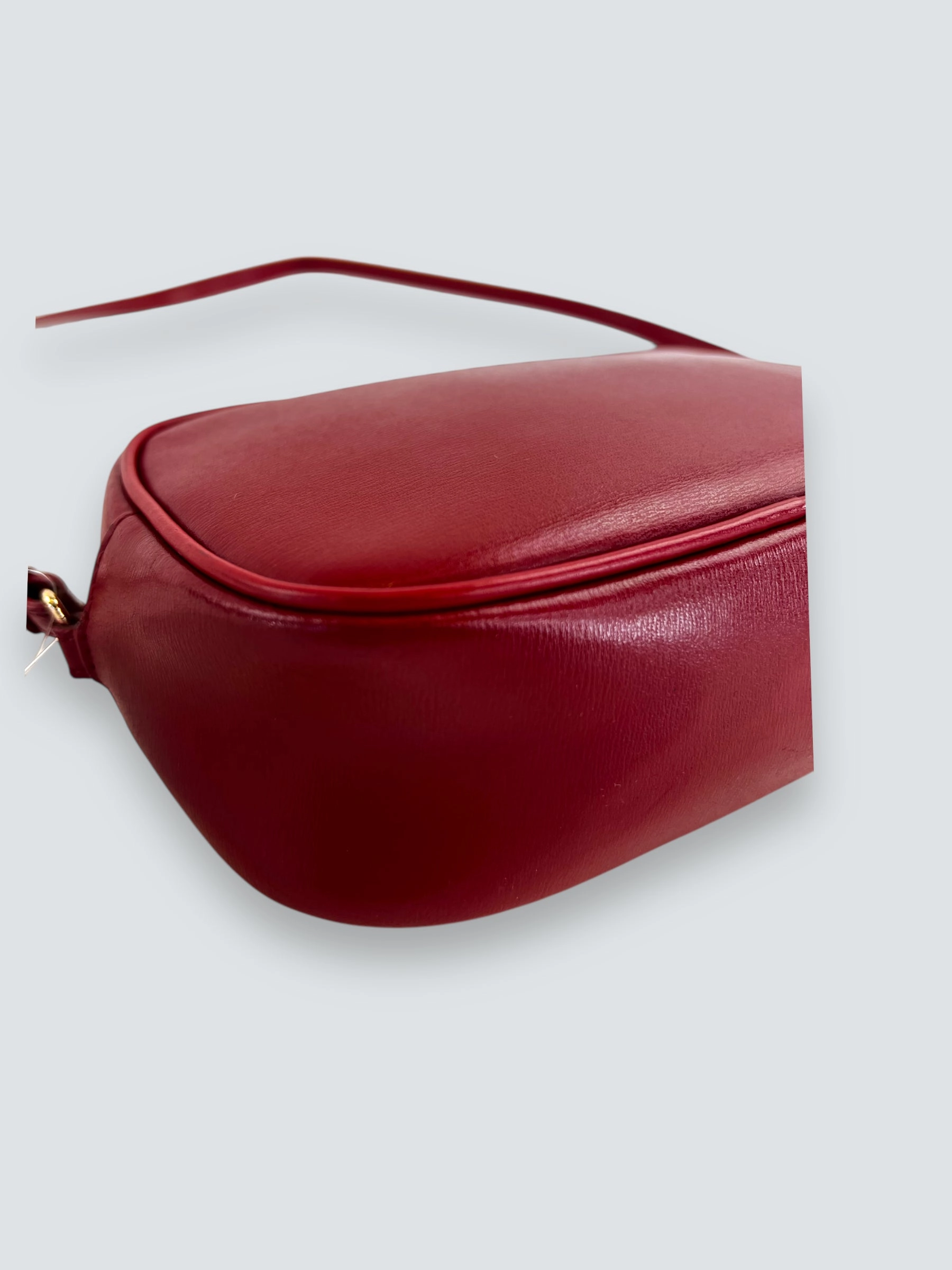 Salvatore Ferragamo Red Leather Shoulder Bag