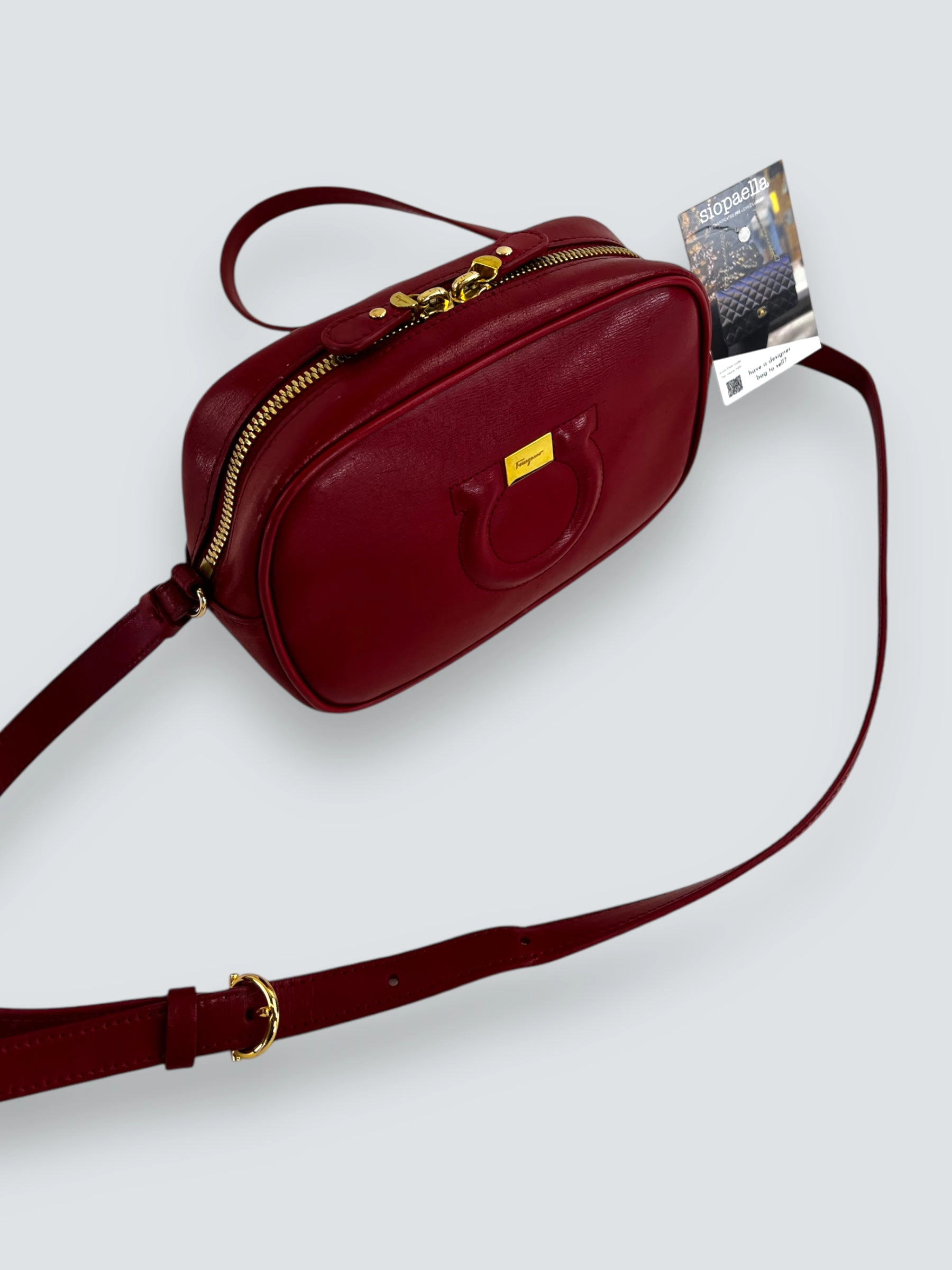 Salvatore Ferragamo Red Leather Shoulder Bag