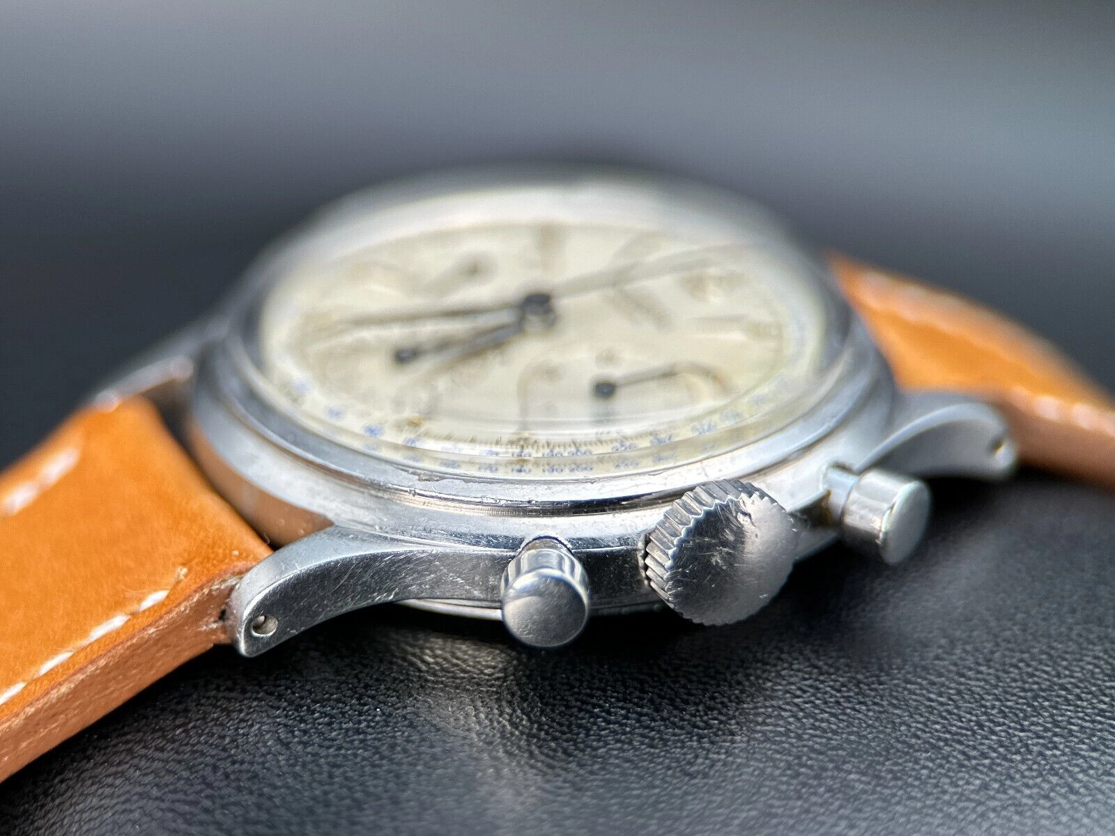 Universal Genève Compax 22295-2 Vintage Chronograph Stainless Steel Silver Dial
