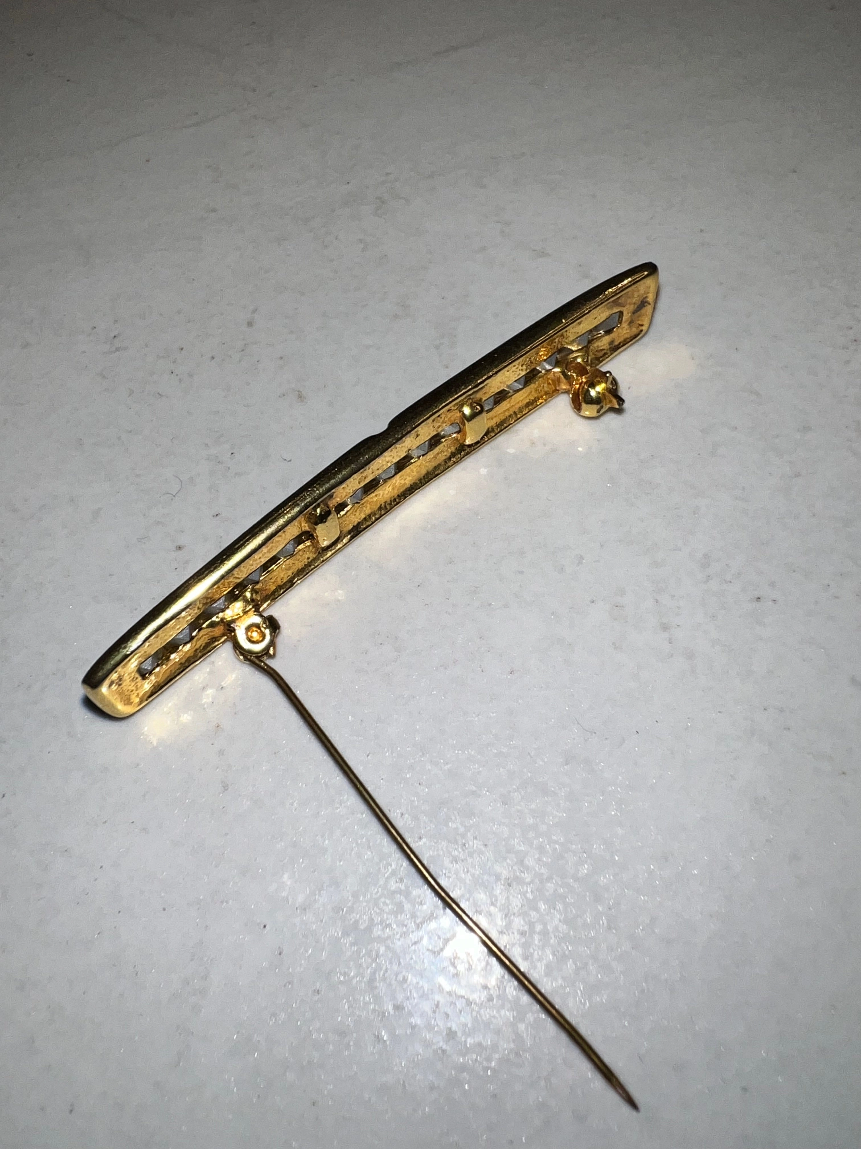 Vintage Goldtone Brooch