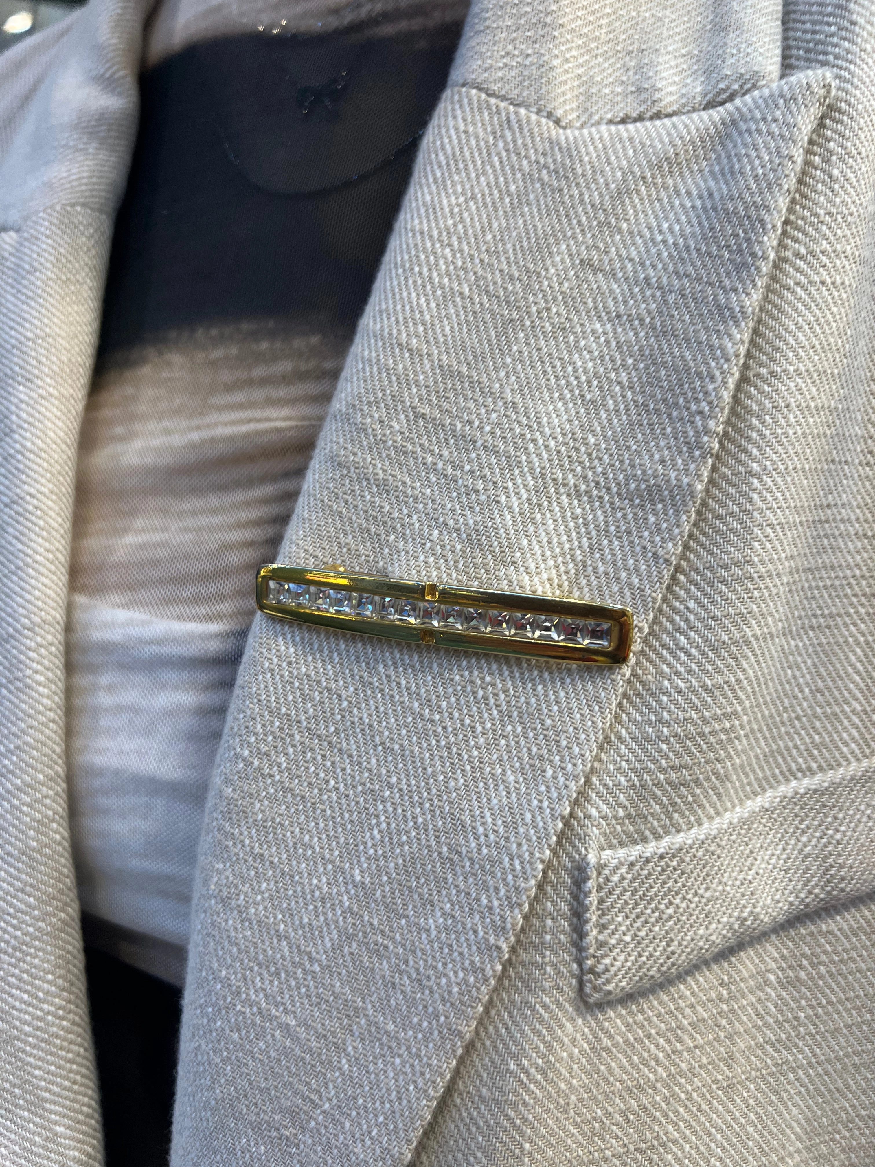 Vintage Goldtone Brooch
