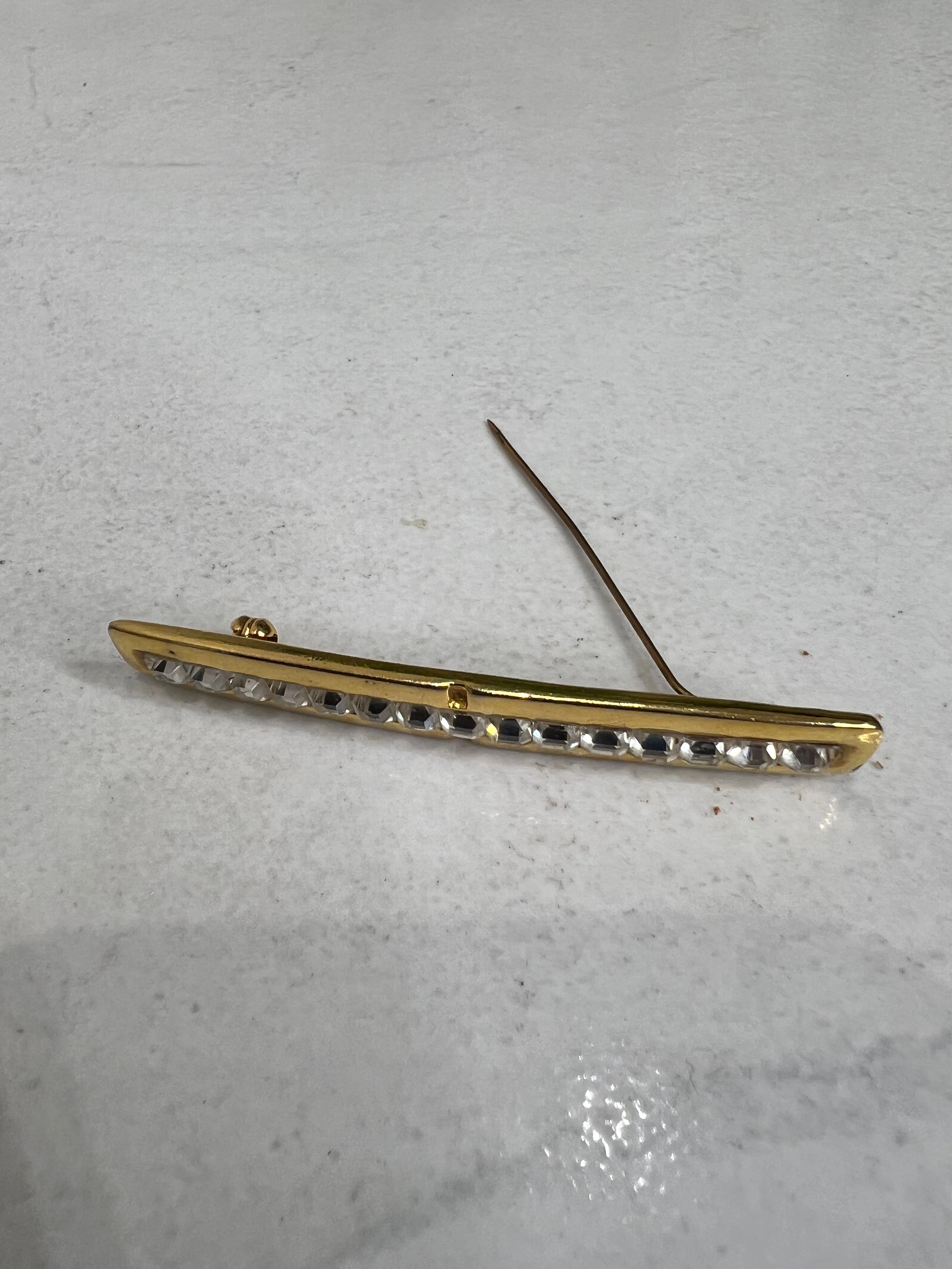 Vintage Goldtone Brooch