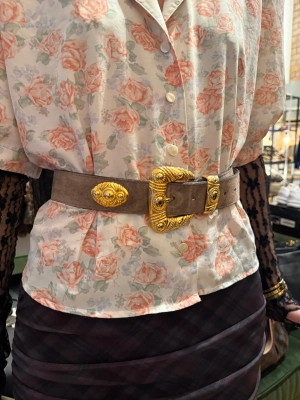 Vintage Size Medium Taupe Suede Leather Belt with Goldtone Accents - UK 4/6
